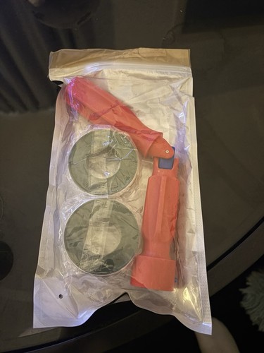Universal toilet seat - seat, fixing